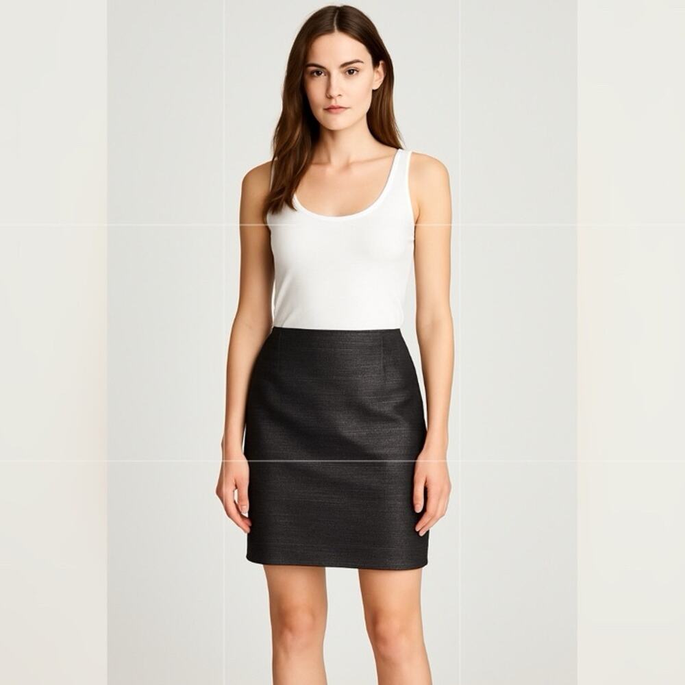 Elie Tahari knee length black two tone tweed work ready skirt. Wool bamboo blend